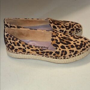Dr. Scholl’s Leopard Espadrille “Find Me” Flats 6.5